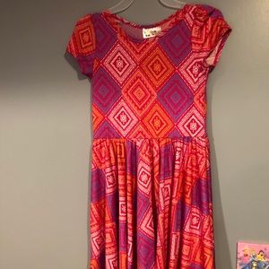 Dot dot smile size 7